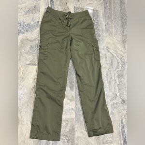 L.L. Bean Women's Olive Green lined Cargo Pants
